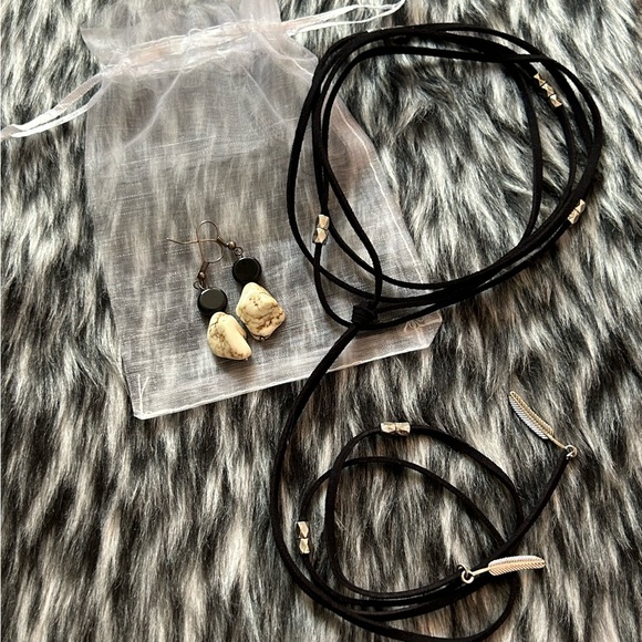 SUEEIO Adjustable Chocker & Howlite Earring Bundle - Picture 4 of 4